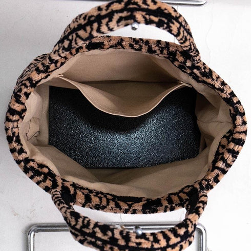 バッグ 横浜ナナ 湘南ナナ NANA ちょこバッグ ジャガー2柄 ベージュクロ nn-tyk9-A