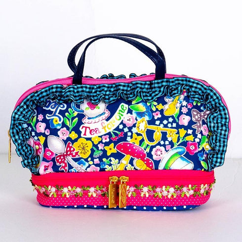 バッグ TUNIC タフタ転写プリント アリスガーデンのコスメポーチ ネイビー 17450-A